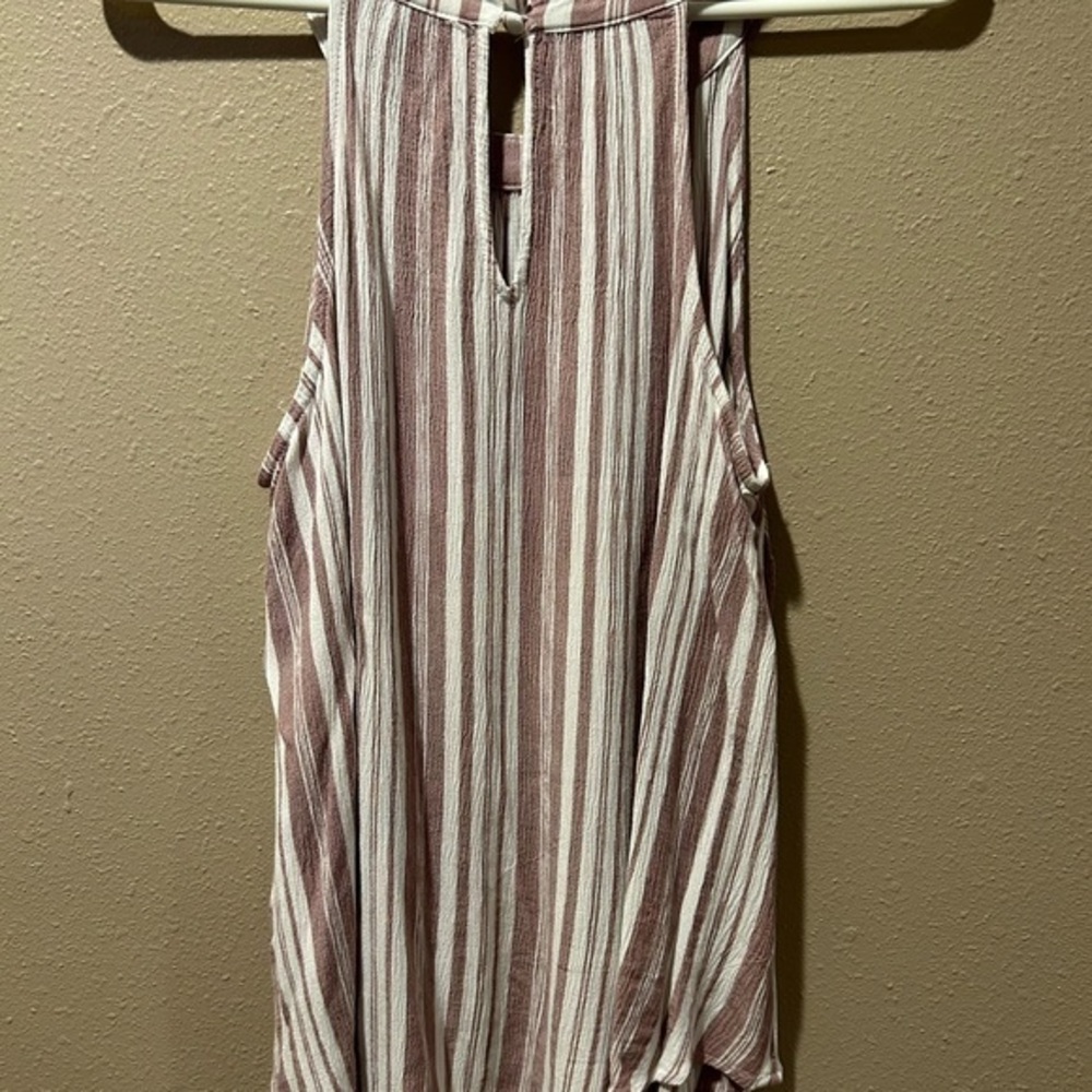 Torrid Tank - Picture 3 of 5